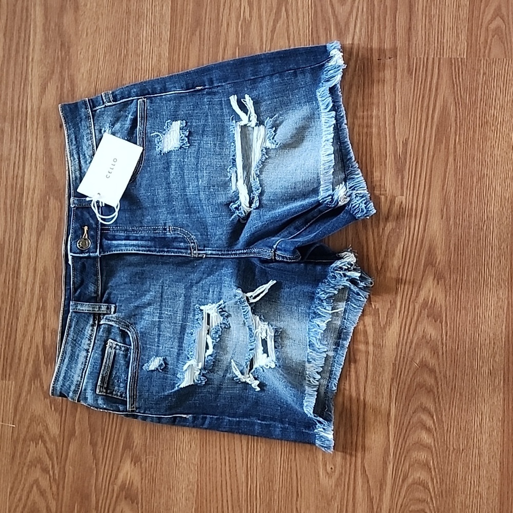 Cello Womens distressed Jean shorts
